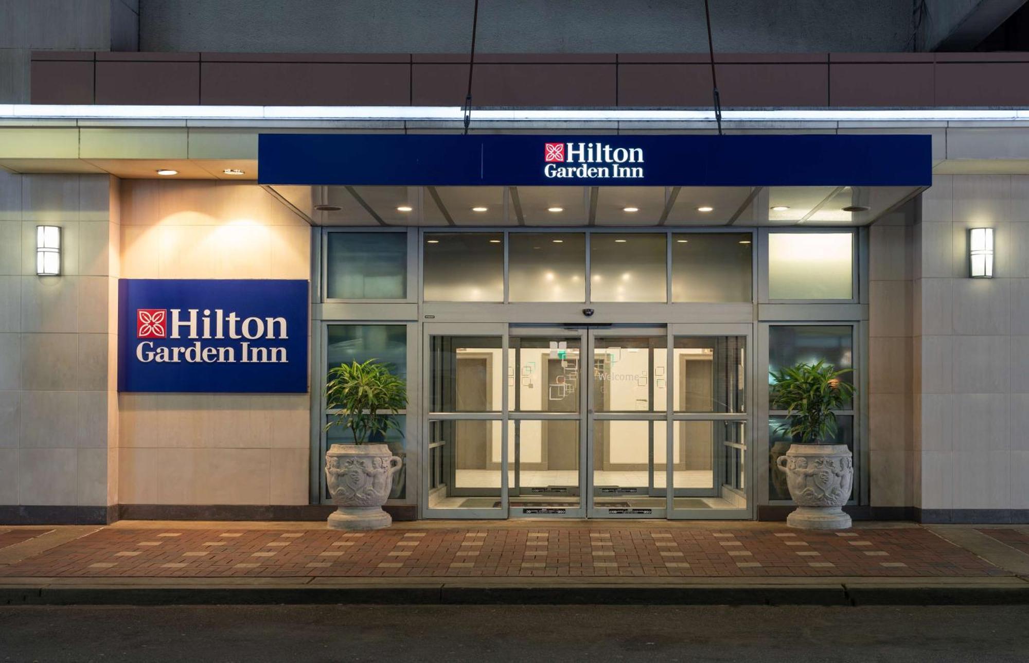 Hilton Garden Inn Philadelphia Center City Exterior foto